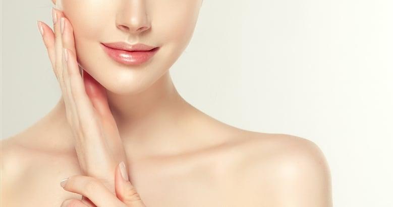 Chăm sóc làn da mụn: Nên và không nên