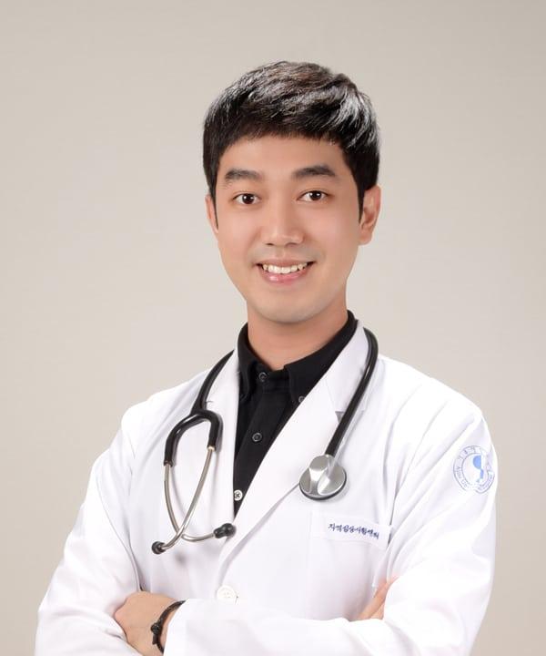 Thạc sĩ - Bác sĩ Phạm Lê Duy