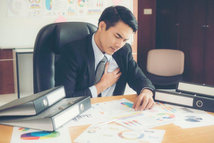 Triệu chứng thiếu máu cơ tim: Đừng bỏ qua dấu hiệu nhẹ nhất!