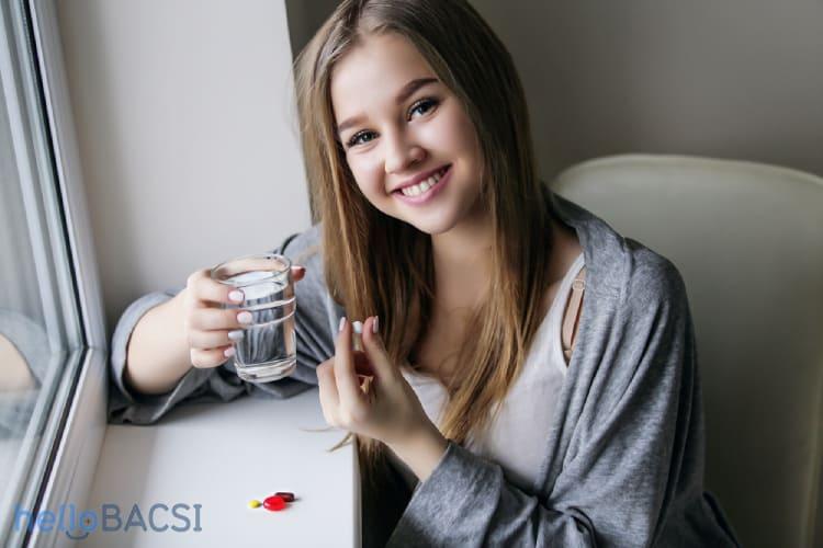 Tác dụng phụ của isotretinoin và những dị tật bẩm sinh ở trẻ sơ sinh