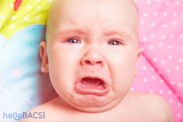 Trẻ khóc dạ đề là do đâu, cách khắc phục thế nào?