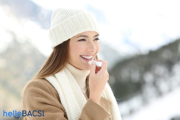 Da quanh miệng bị khô: Nguyên nhân và cách điều trị tại nhà