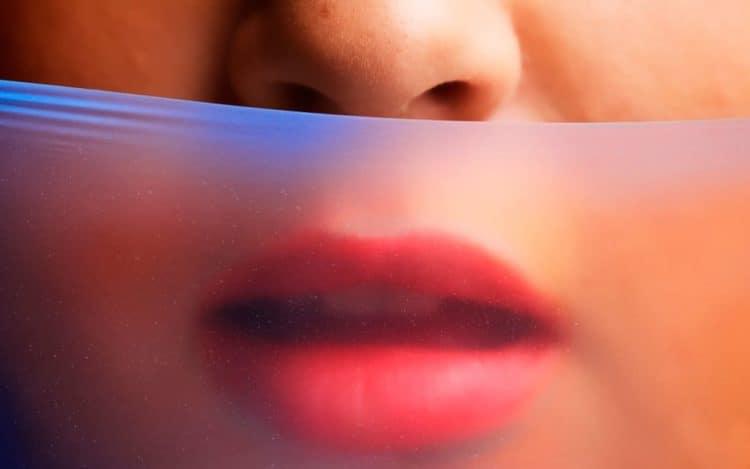 Màng chắn miệng khi oral sex: Mọi điều cần biết