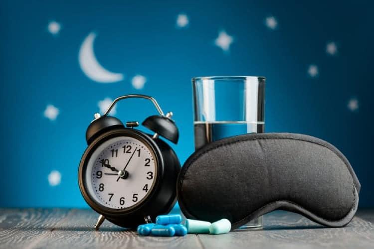 Melatonin là gì? Uống melatonin có hại không?