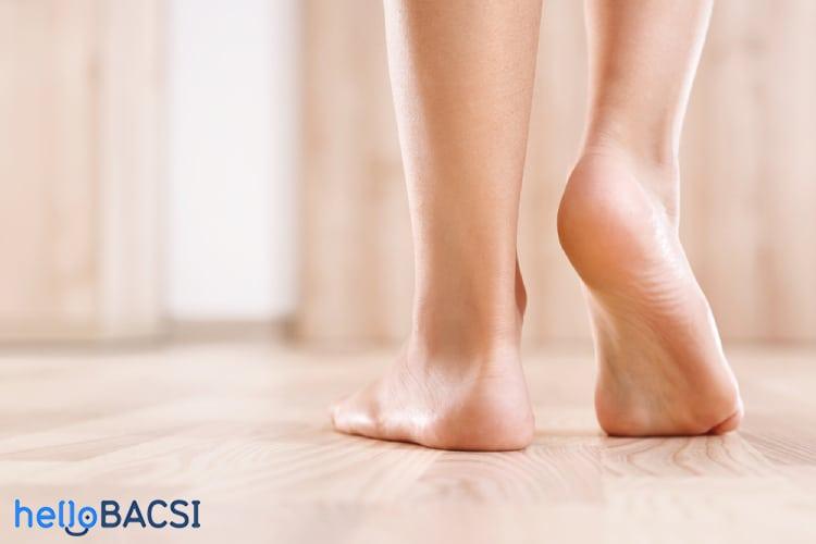 Đau ụ ngón chân