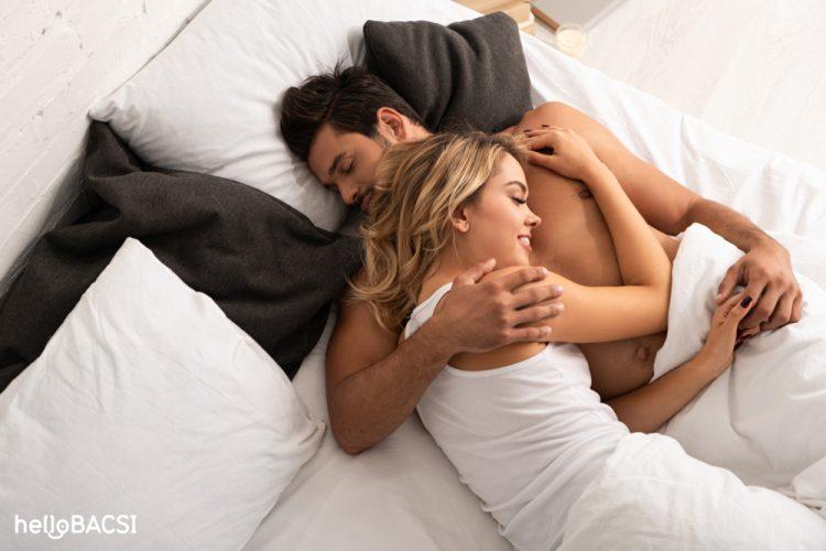10 biểu hiện cho thấy đàn ông yêu thật lòng khi quan hệ