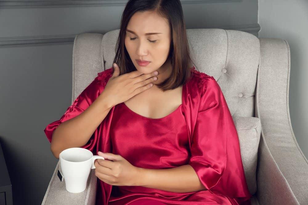 12 cách chữa viêm thanh quản tại nhà hiệu quả, khỏi trong 7 ngày