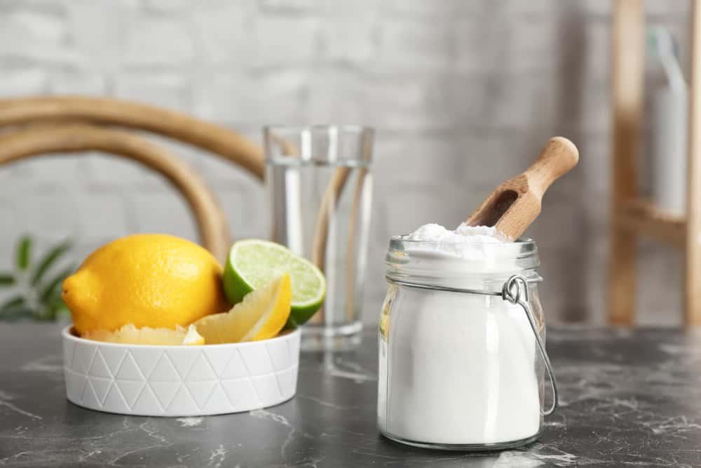tri-hoi-nach-bang-baking-soda