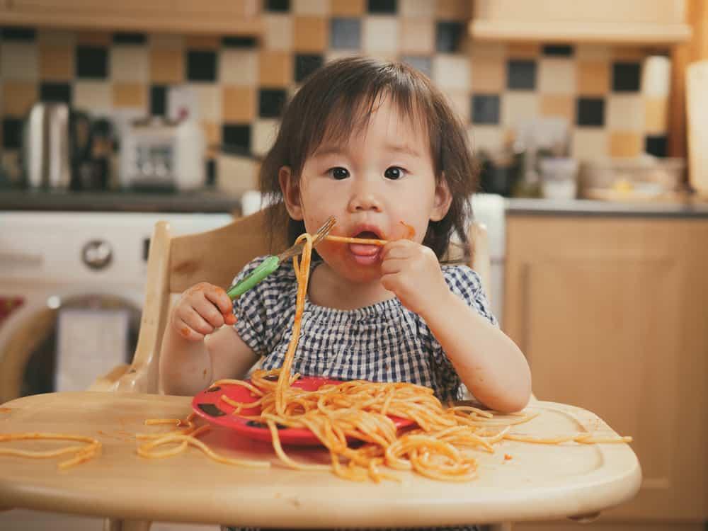 8-mon-finger-food-cho-tre-8-thang-chua-moc-rang