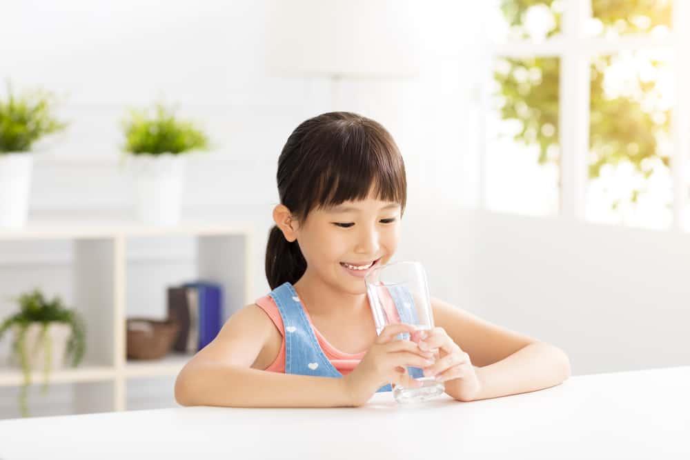 5 vấn đề mẹ cần chú ý khi trẻ uống kháng sinh bị tiêu chảy
