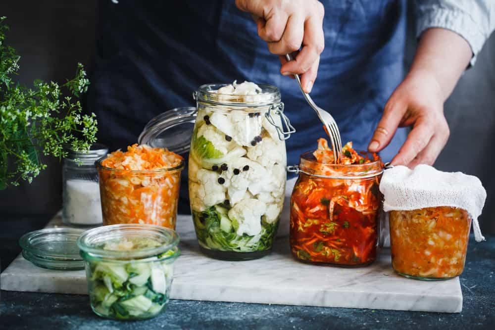 Mách bạn bí quyết 4 cách muối dưa cải giòn ngon chắc chắn thành công