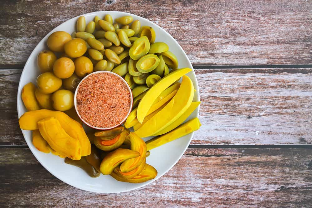 Ăn chua nhiều có tốt không? 8 tác hại khôn lường làm bạn giật mình