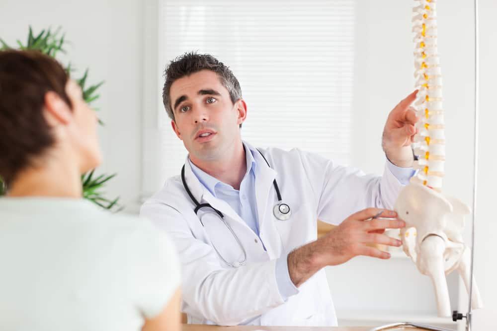 anh-huong-cua-viem-cot-song-dinh-khop