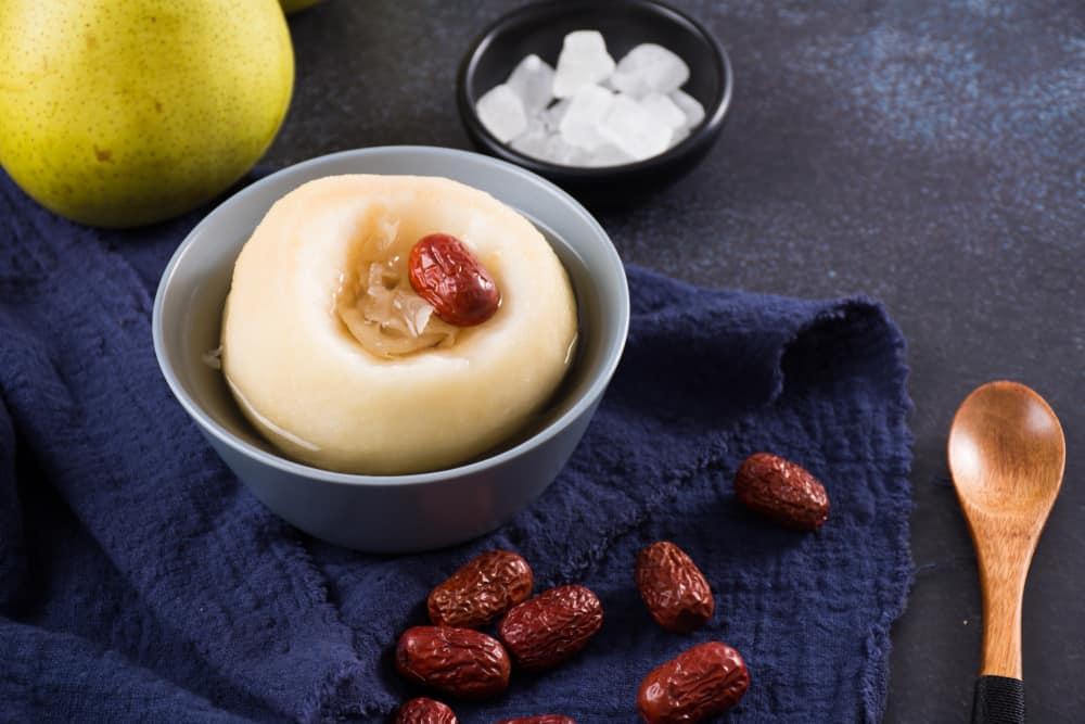 Mách mẹ 4 cách chưng lê trị ho cho bé hiệu quả và lưu ý khi dùng lê trị ho