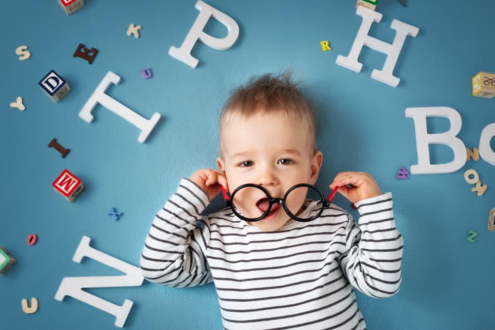7 cách dạy trẻ 1 tuổi thông minh thật dễ dàng