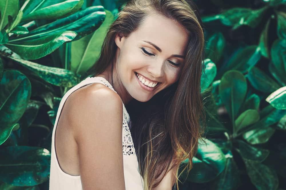 Vạch trần 6 nguyên nhân gây màng trắng sau khi nhổ răng