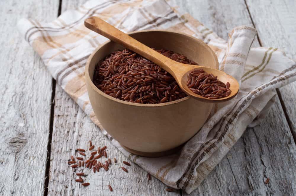 Cách nấu cơm gạo lứt: Bí quyết giảm cân cho mẹ sau sinh