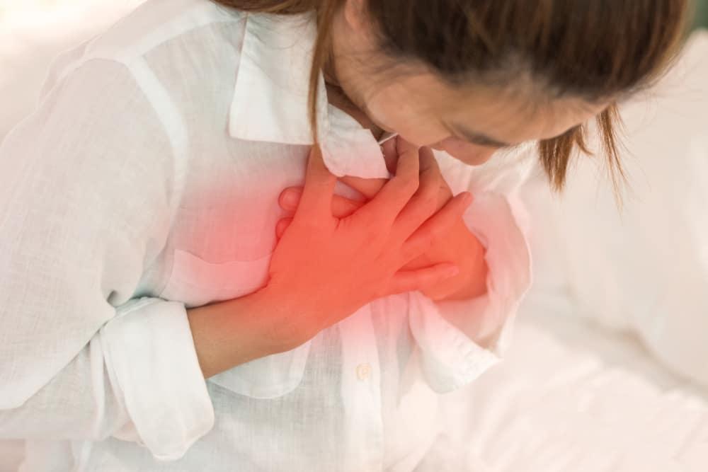 Viêm màng ngoài tim co thắt là bệnh gì? Nguyên nhân, triệu chứng và điều trị