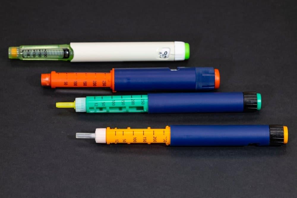 cac-loai-but-tiem-insulin
