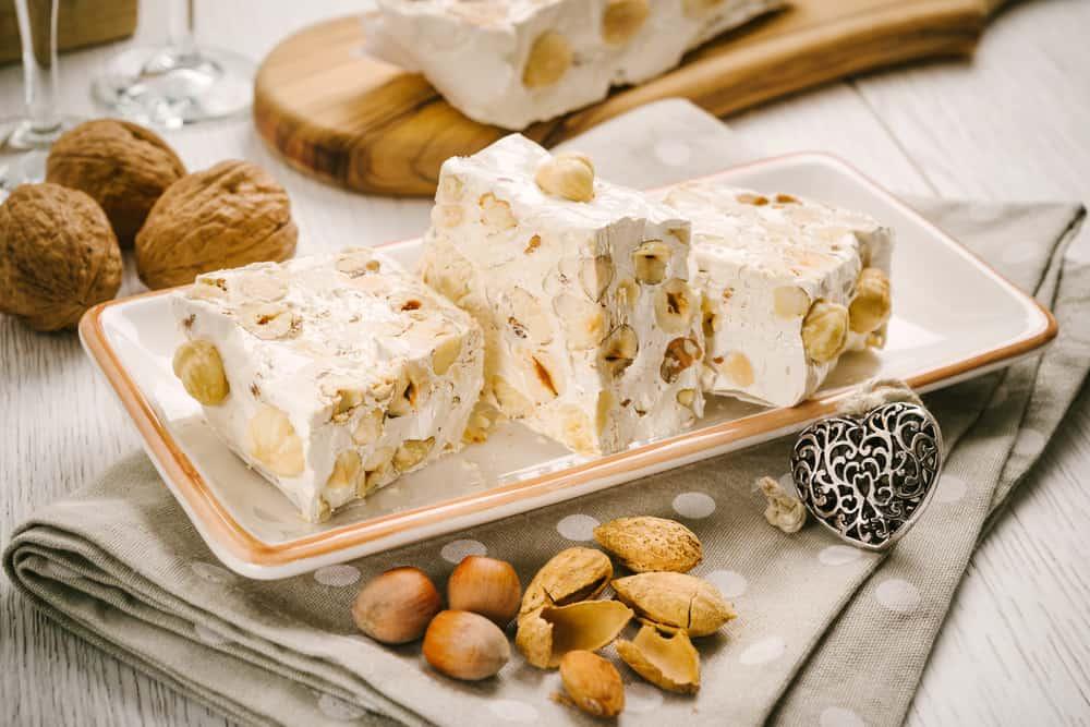 2 cách làm kẹo nougat tại nhà ngon mê ly khiến bé hạnh phúc đón Tết