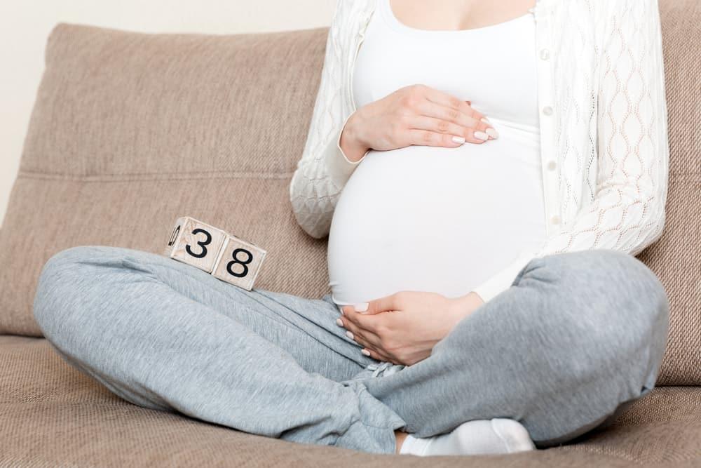 Mách mẹ bầu 8 dấu hiệu chuyển dạ phổ biến khi mang thai tuần thứ 38