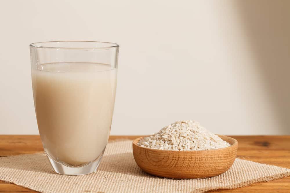 nuoc-gao-rang-chua-tieu-chay