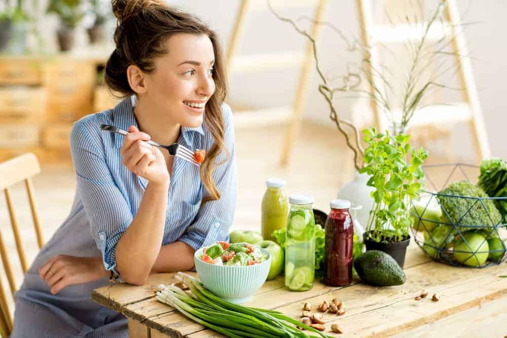 Các loại rau làm mất sữa mà mẹ nên tránh xa để con mau lớn