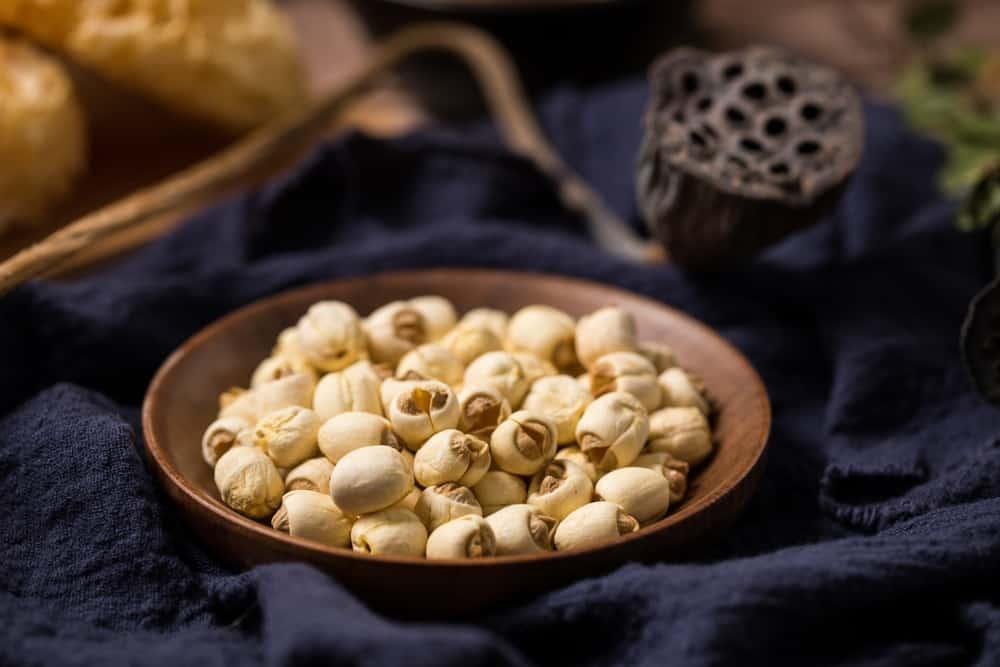 Hỏi đáp bác sĩ: Cách hạ huyết áp bằng dân gian