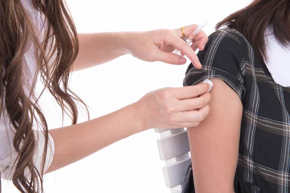 Hỏi đáp Bác sĩ: Đang tiêm ngừa ung thư cổ tử cung có thai được không?