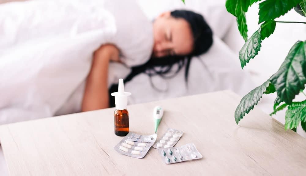 Ho có đờm uống thuốc gì? Tác dụng phụ và những lưu ý khi dùng