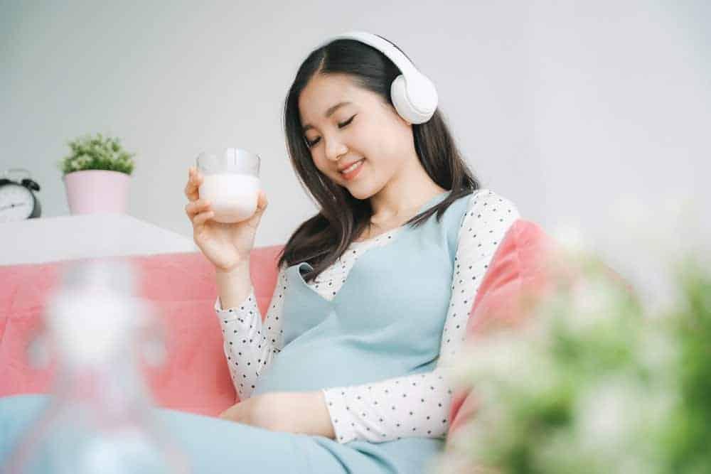 Mách nhỏ mẹ bầu: Khi nào nên uống sữa bầu và uống sao cho hợp lý?