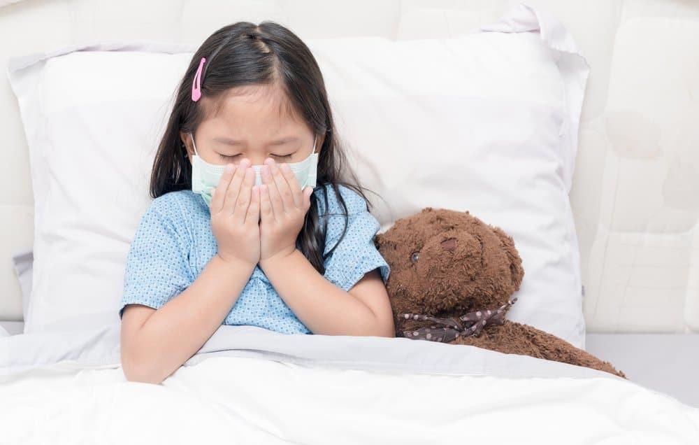 Dấu hiệu trẻ bị viêm phổi là gì? Những lưu ý cần biết khi chăm sóc trẻ