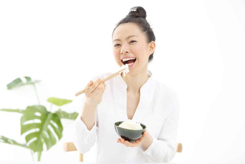 Kiểm soát calo trong cơm để giảm cân hiệu quả