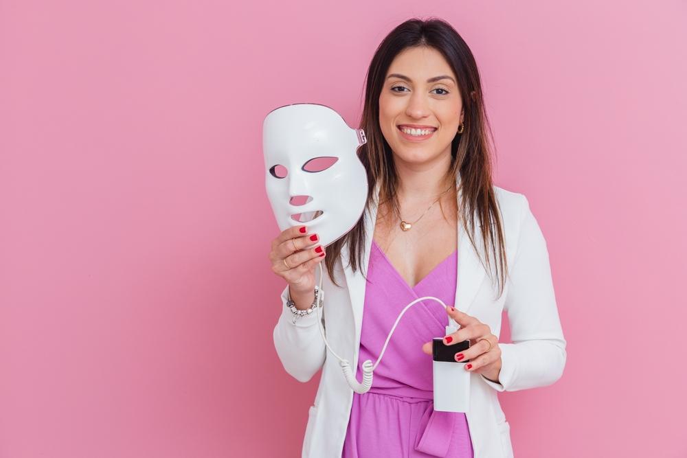 Tổng hợp 5 mặt nạ đèn LED 7 màu dưỡng da được "săn lùng" nhiều nhất