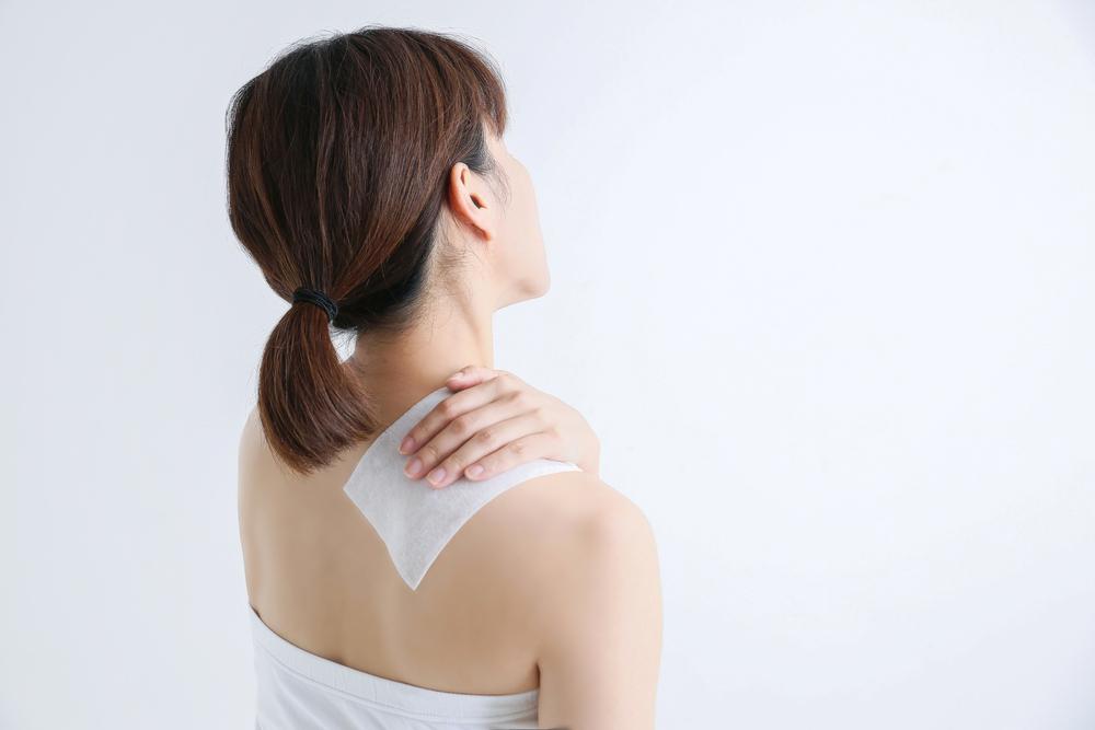 Cao dán giảm đau: Công dụng và những lưu ý khi sử dụng