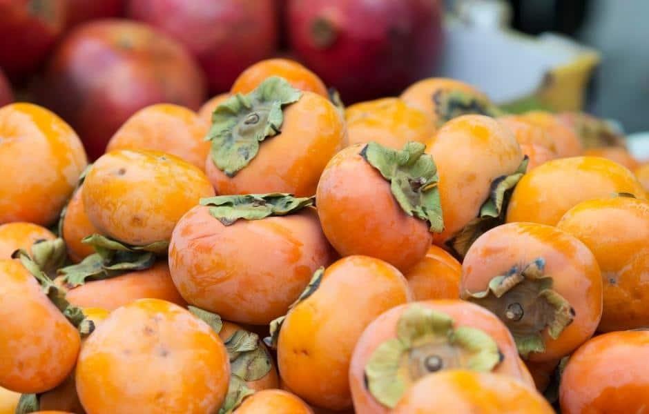 Hồng kỵ món gì? 7 Cách ngâm hồng giòn hết chát an toàn