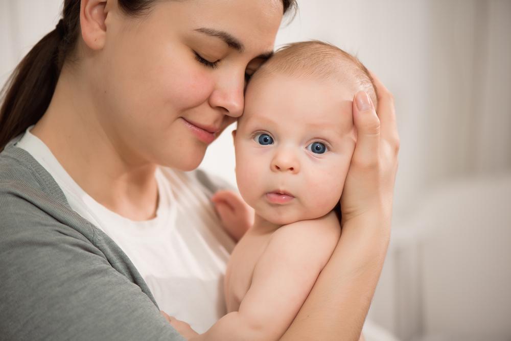 Thóp của trẻ sơ sinh đóng sớm hay trễ có đáng lo không?