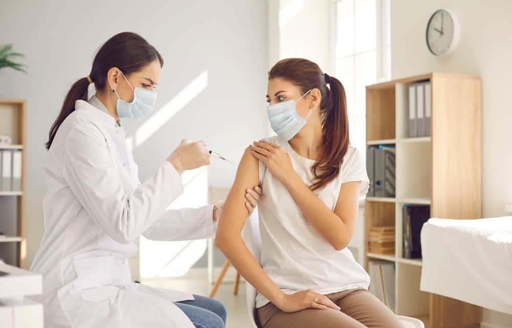 Tiêm phòng trước khi mang thai: Bạn cần chủng ngừa những bệnh nào?