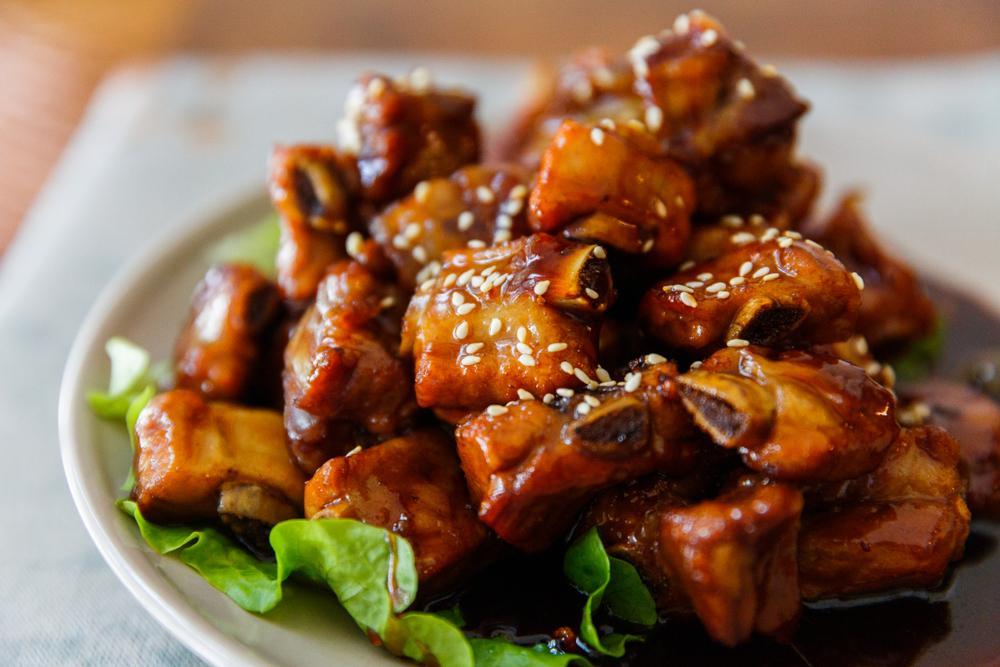 cach-lam-suon-xao-chua-ngot