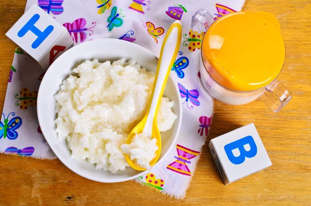 Bé mấy tháng ăn được cơm nát? Gợi ý 7 thực đơn cơm nát cho bé