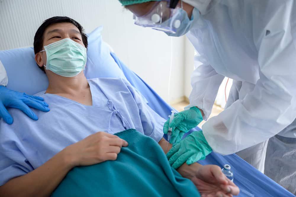 Nhiễm trùng máu sống được bao lâu?