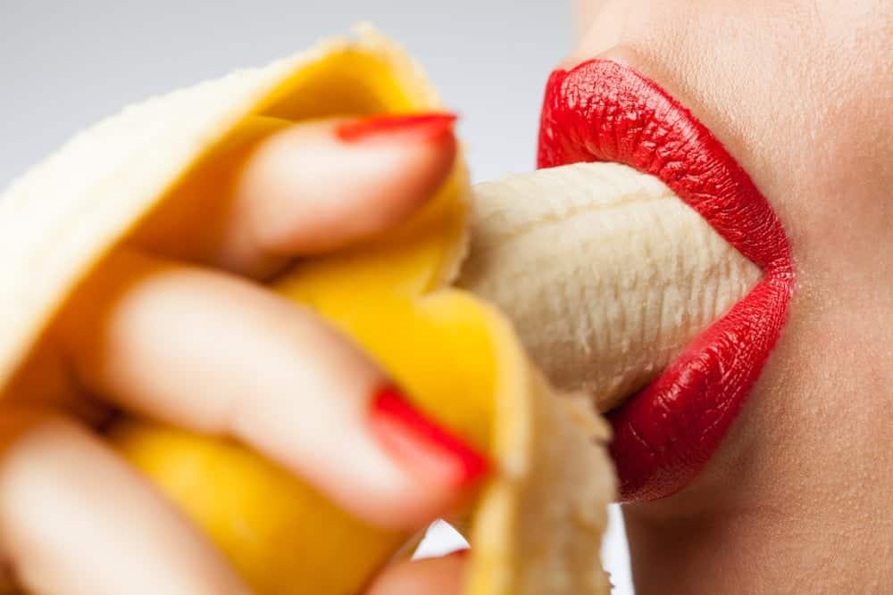 BJ là gì? Lợi ích, rủi ro và bí quyết BJ đê mê cực khoái