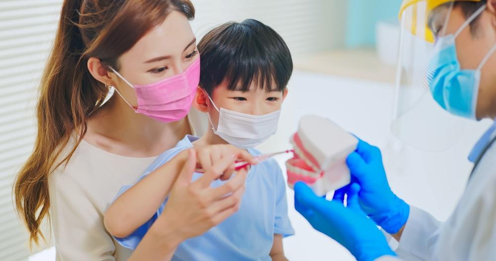 Trẻ bị sâu răng phải làm sao? Nguyên nhân và cách chữa trị hiệu quả