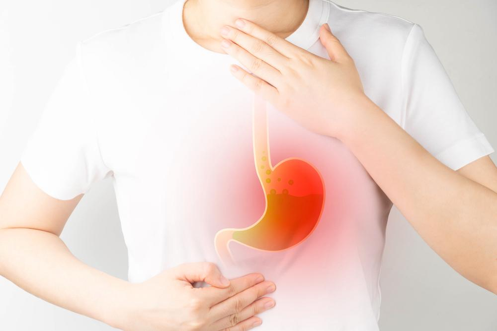 “Nằm lòng” 10 cách giảm đầy hơi để tránh khó chịu sau khi ăn uống