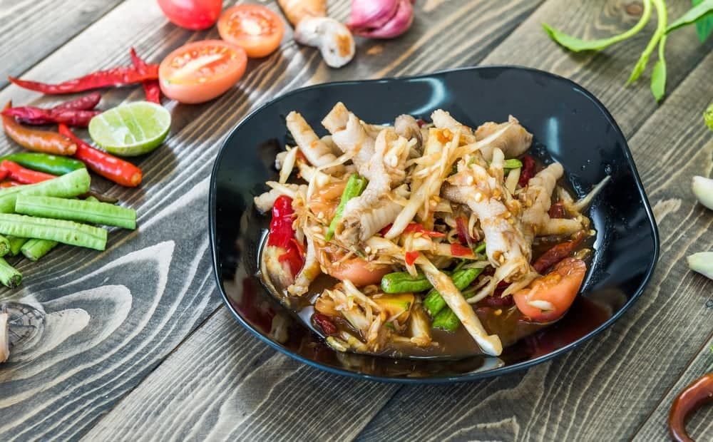 "Bật mí" 2 cách làm chân gà sả tắc đơn giản, chua cay, ngon khó cưỡng