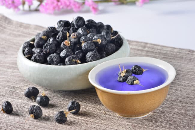 Trà hắc kỷ tử là gì? Cách pha trà hắc kỷ tử thơm ngon giữ trọn dưỡng chất