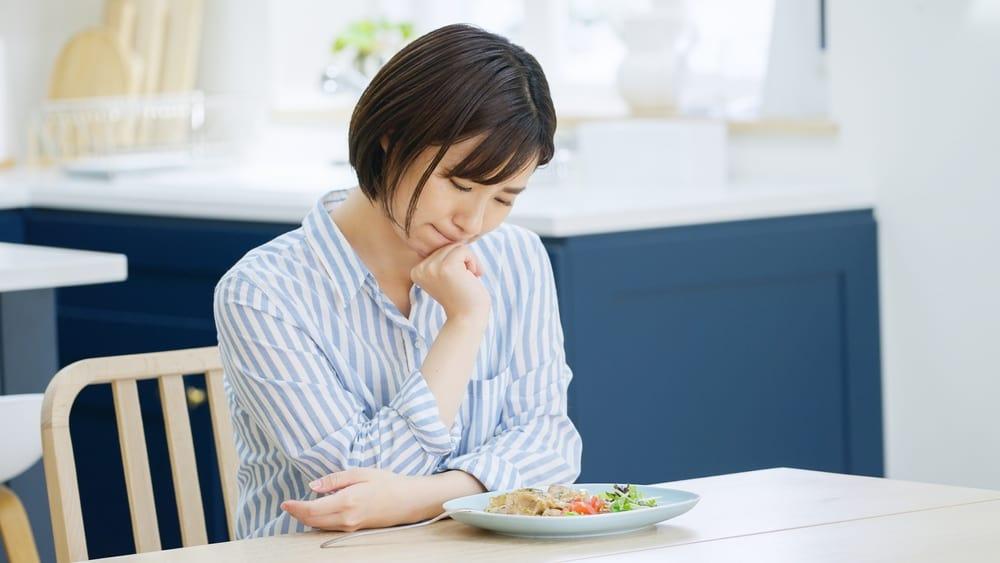 Bị nhân xơ tử cung nên KIÊNG ăn gì? 5 loại thực phẩm nên tránh