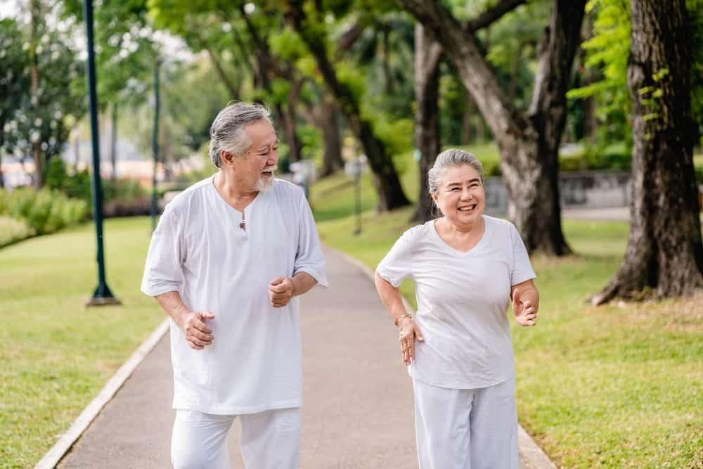 Phương pháp hỗ trợ phục hồi tiền đình, giảm chóng mặt buồn nôn