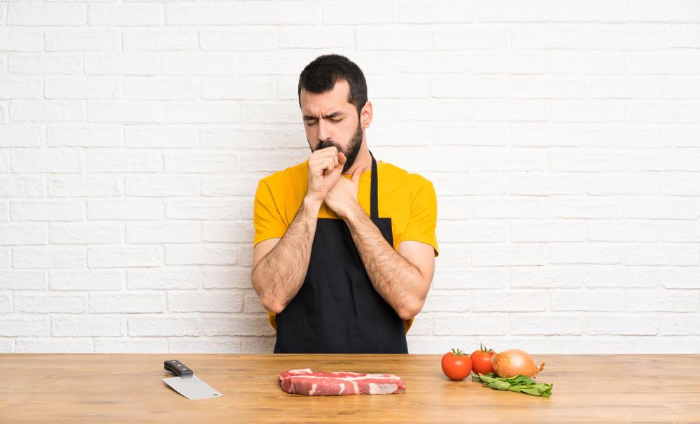 Người bị ho ăn thịt bò được không?