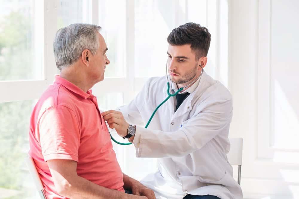 nguoi-dat-stent-mach-vanh-song-duoc-bao-lau